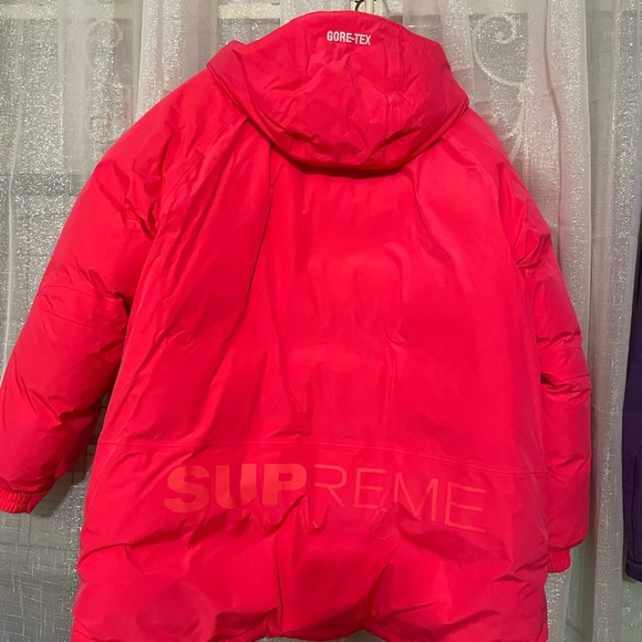 Supreme 700 fill gore tex parka coat - Picture 2 of 3